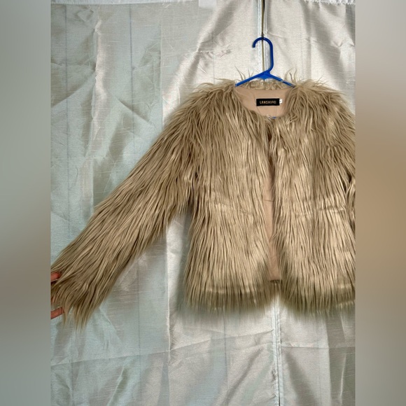 Lanshifei Cream Faux Fur Jacket - Picture 7 of 11